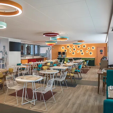 Ibis Styles Routes 4*